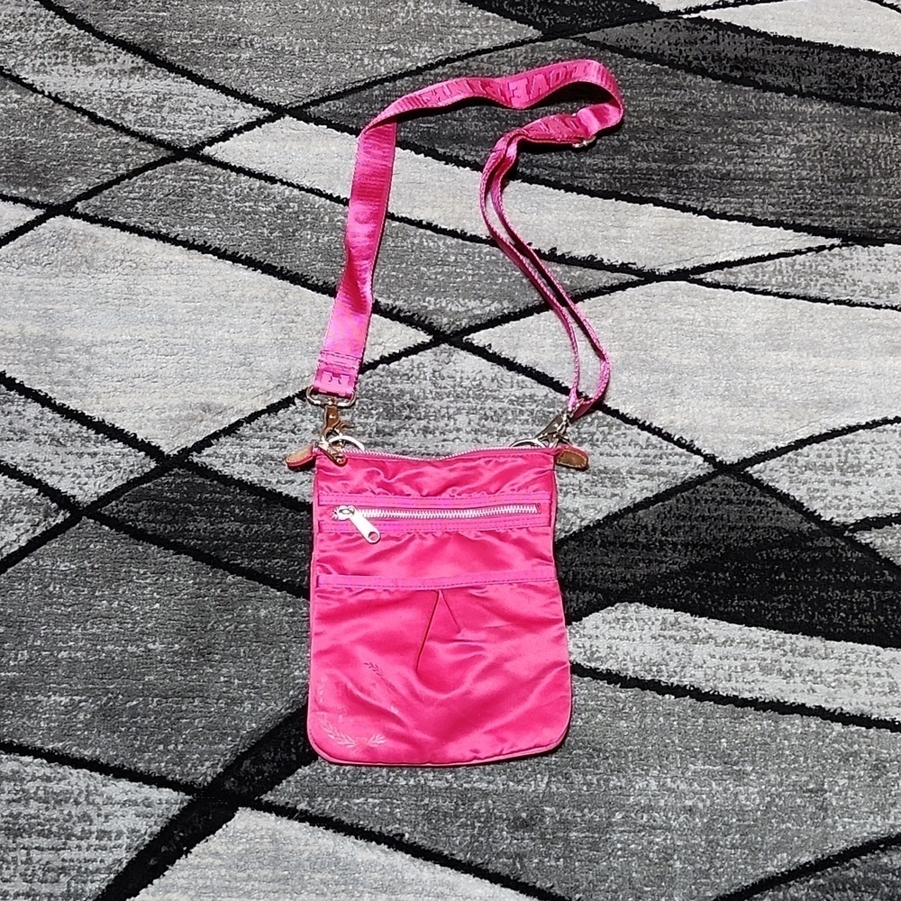 VINTAGE VS PINK 2010 SMALL CROSSBODY BAG PURSE